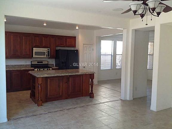 4th image of 1105 Via Canale Dr