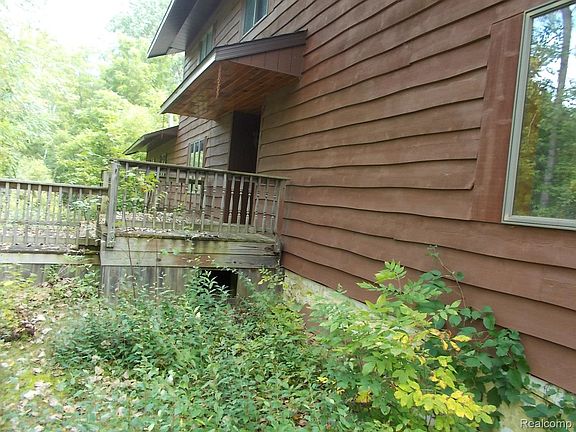 4th image of 2125 W Sanilac Rd