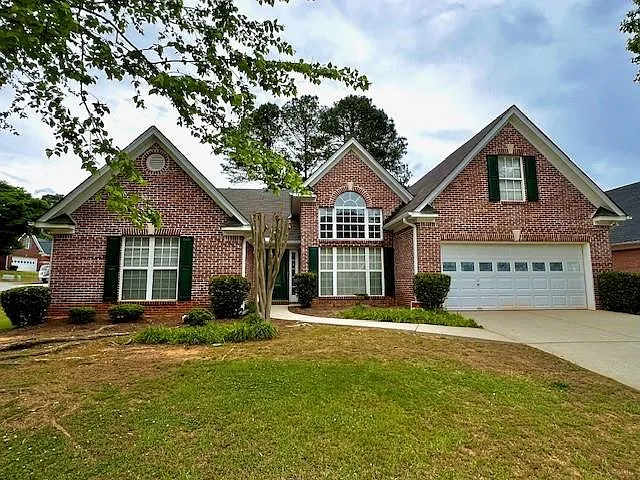 1080 Chandler Ridge Dr — Photo 1