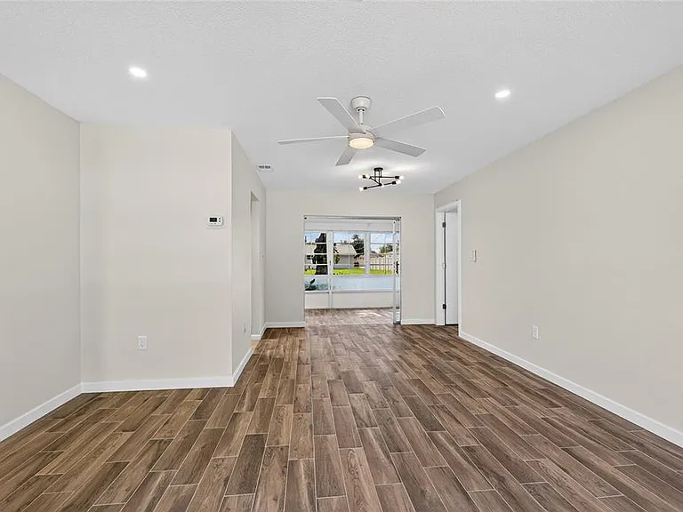430 Sunnyside Dr — Photo 8