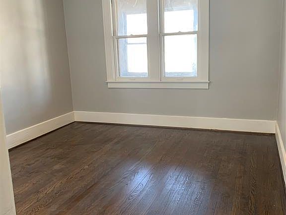 5th image of 293 Highland St