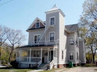 26 High St, Beacon, NY 12508