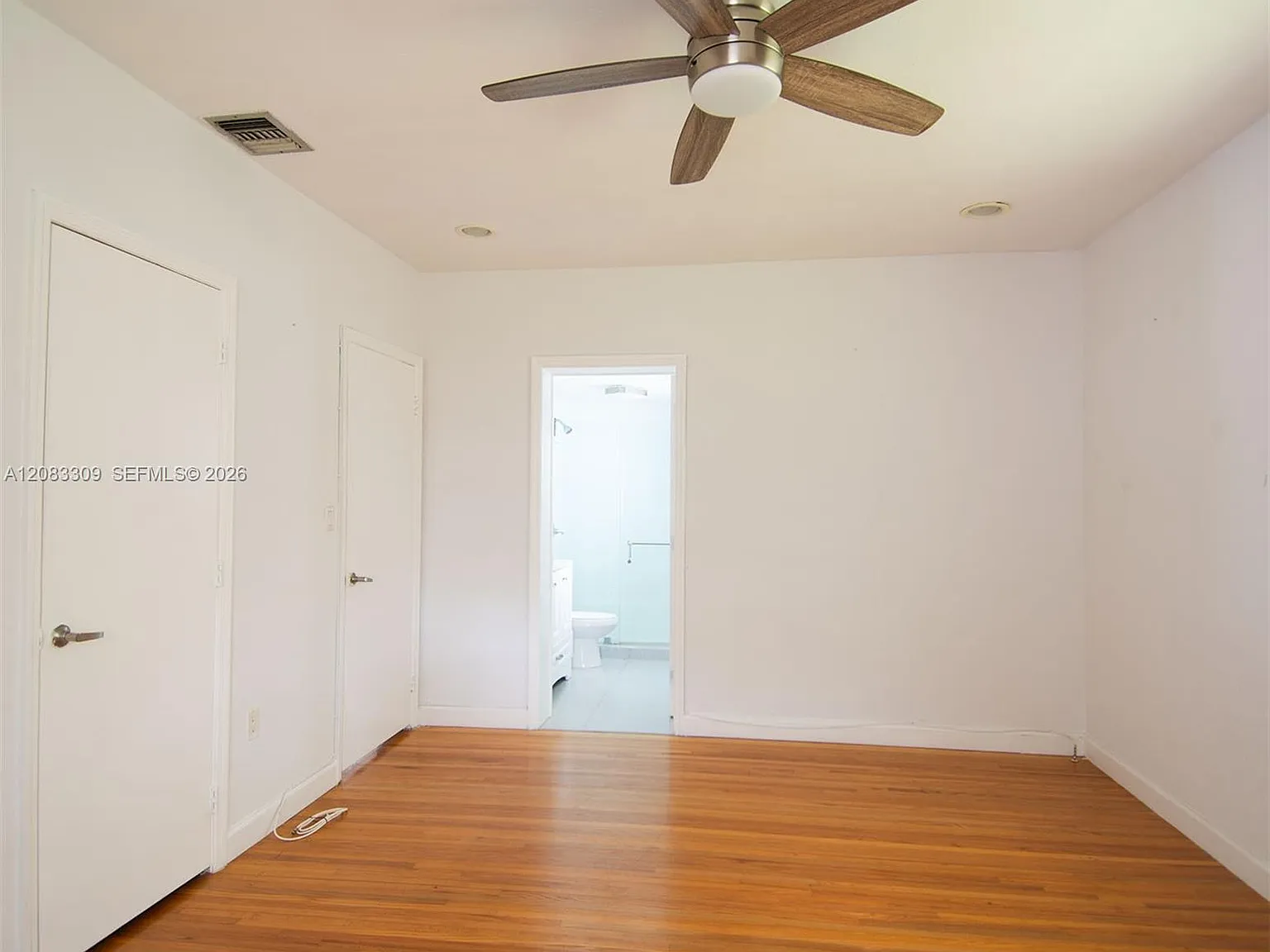 Coral Way Heights — Photo 4