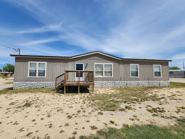 305 S Main Ave, Big Lake, TX 76932