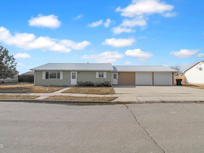 2101 21st Ave W, Williston, ND, 58801