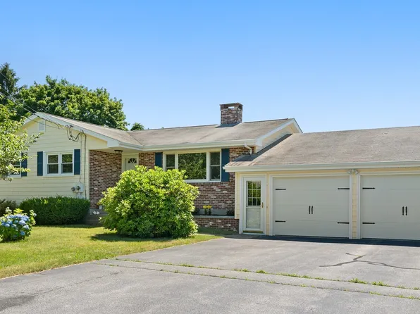 18 Meadow Drive, Waterford, CT 06385