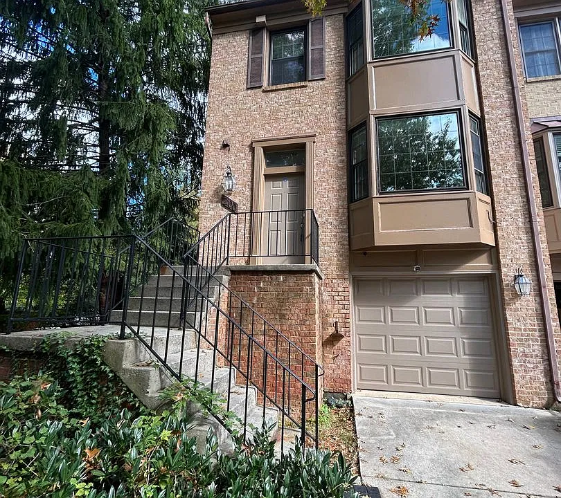200 Lynn Manor Dr