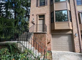 200 Lynn Manor Dr, Rockville, MD 20850