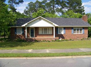117 S 3rd St, Cochran, GA 31014