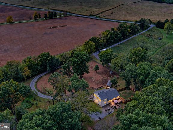 2nd image of 1238 Shepherds Mill Rd