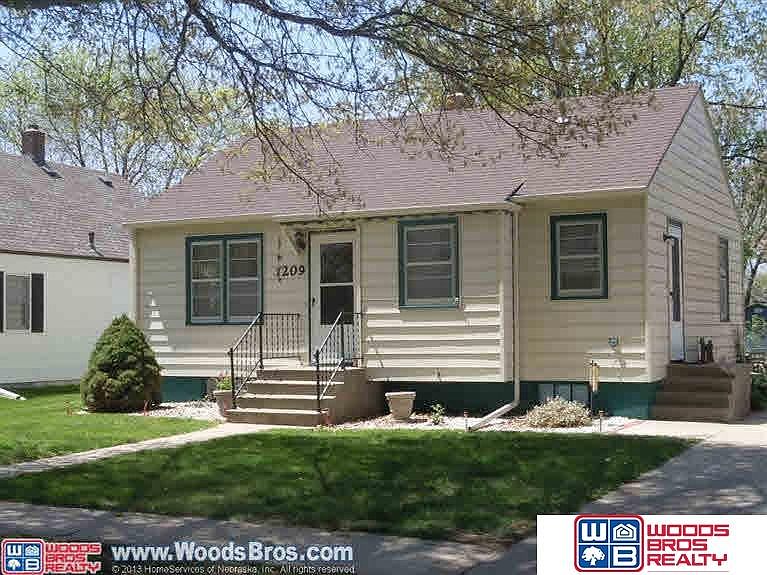 1st image of 1209 N Kiplinger Ave