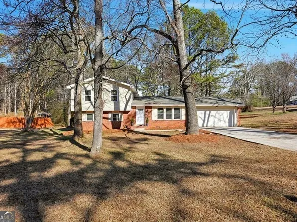 6310 Field Glen Rd, Stone Mountain, GA 30087