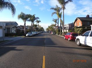 249 5th St APT D, Seal Beach, CA 90740