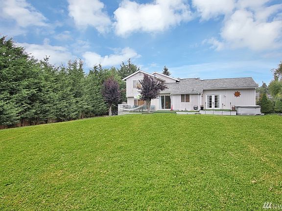 4th image of 12214 200th Avenue Ct E