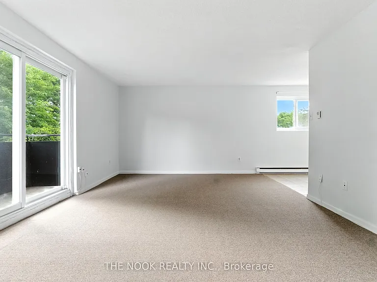 106 Cromwell Ave #21 — Photo 14