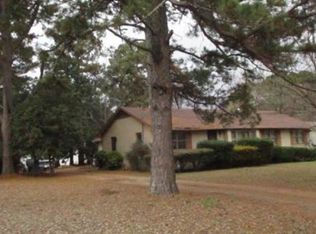 47 Central Ln, Jackson, TN 38305