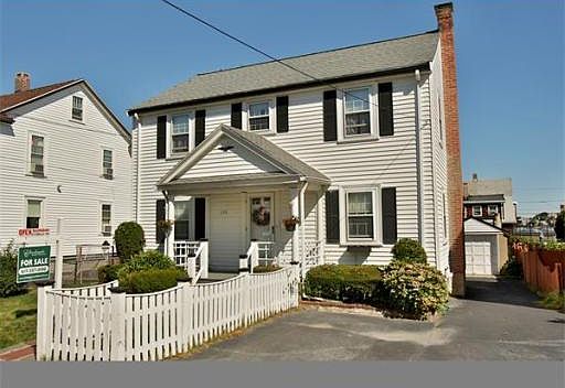 2nd image of 106 Sunnyside Ave