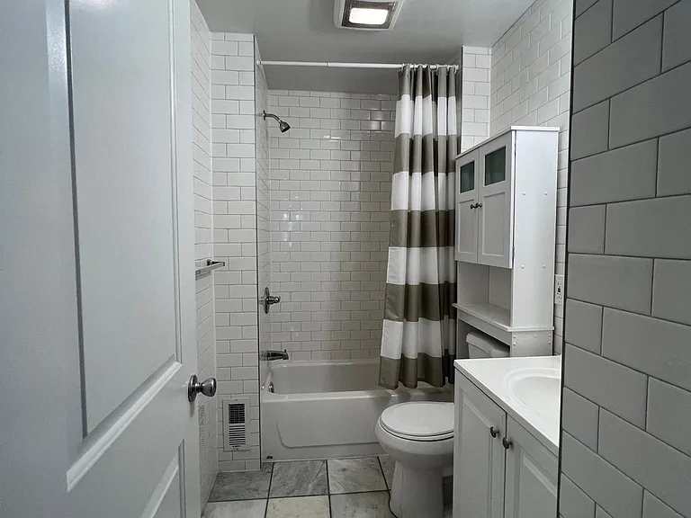 1308 Spruce St #1F — Photo 7
