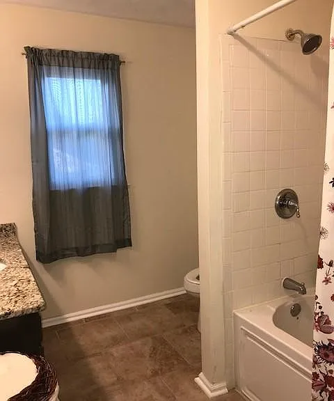 2604 Edgehill Ave — Photo 13