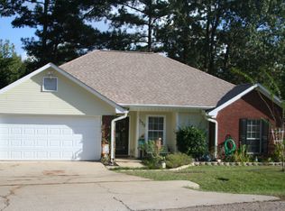 332 Barfield Dr, Byram, MS 39272