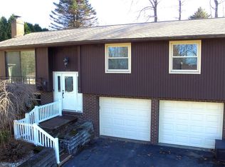 105 Blackshire Rd, Butler, PA 16001