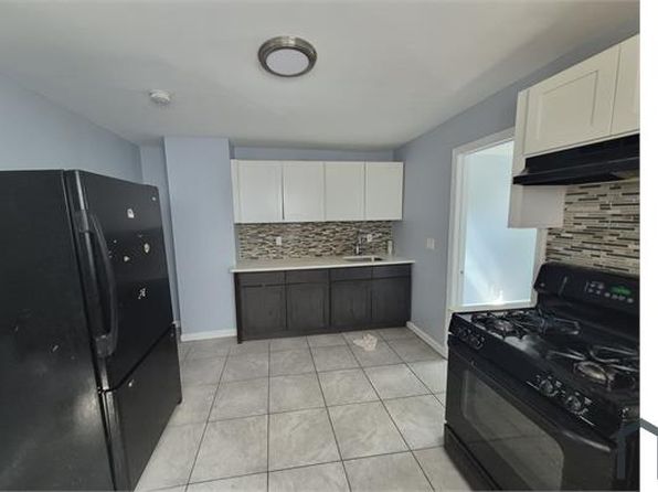 32 Hanford St Floor 1