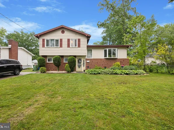 305 Victor Ave, Cherry Hill, NJ 08002