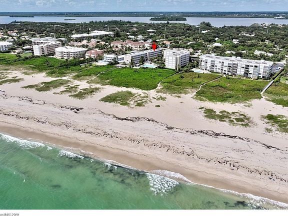 5th image of 1536 Ocean Dr #102