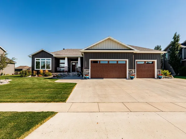 1023 Mulberry Ln, West Fargo, ND 58078