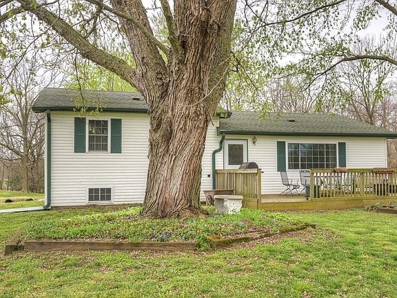 2nd image of 7766 SE Strawberry Ln