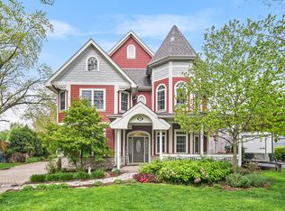 17056 Forest View Dr, Tinley Park, IL 60477