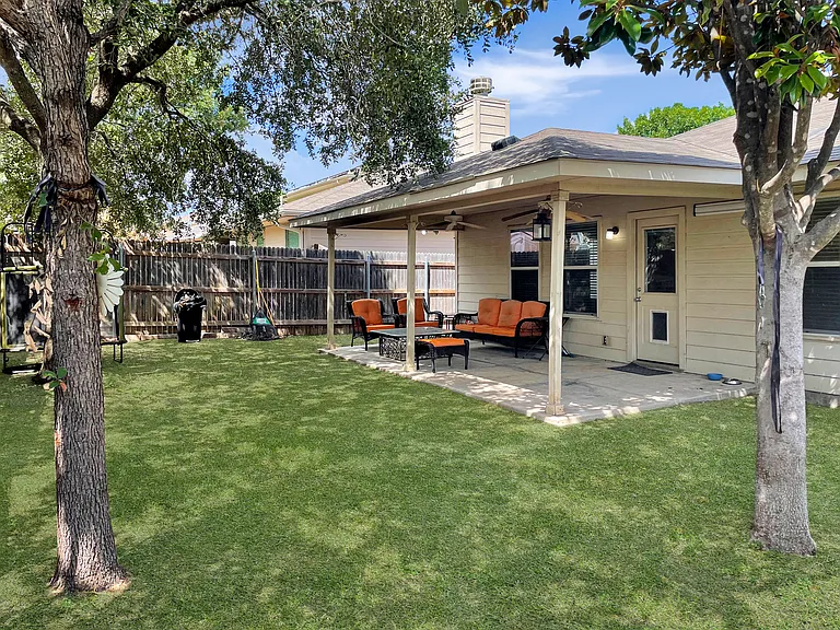 6512 Sally Agee — Photo 17
