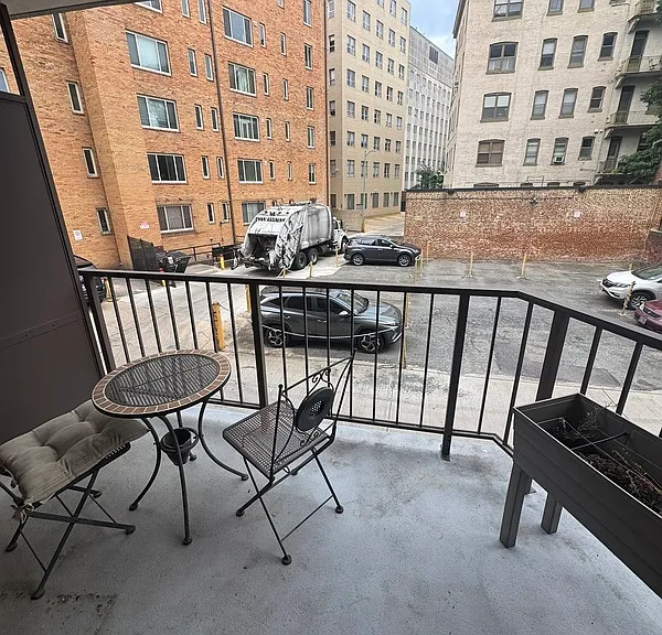 1718 P St NW #218 — Photo 10