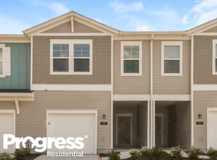 497 Cherry Ridge Dr, Orange Park, FL 32065