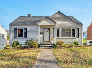 3227 Oliver Rd NE, Roanoke, VA 24012