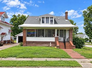 500 W Sloan St, Harrisburg, IL 62946