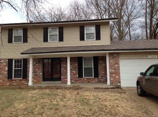12066 Craig View Dr, Saint Louis, MO