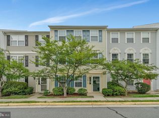 22915 Regent Ter, Sterling, VA 20166