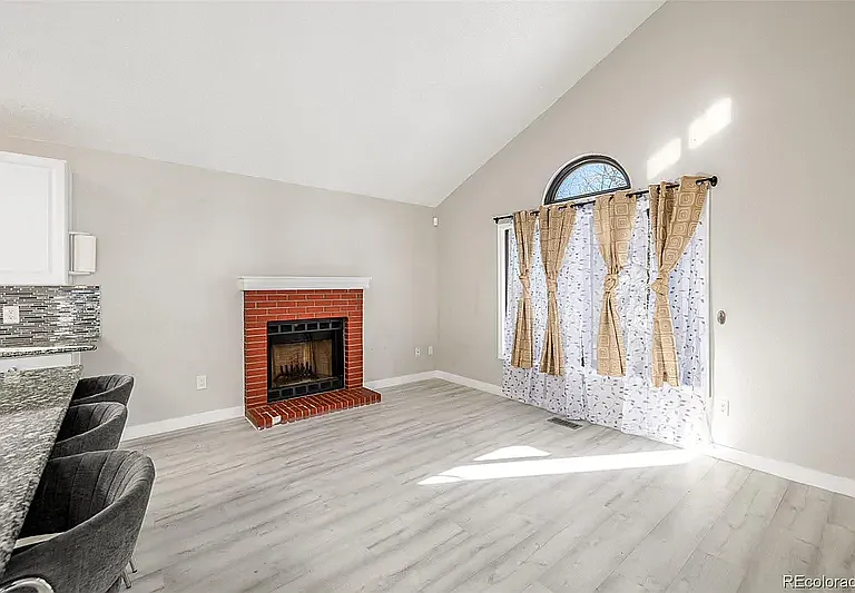 18296 E Layton Pl — Photo 4