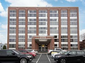 2175 Wyandotte St E, Windsor, ON