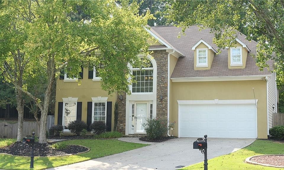 1st image of 2701 Harper Woods Dr