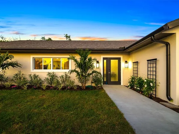 5247 Carmilfra Dr, Sarasota, FL 34231