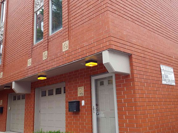 2nd image of 1034 Susan Collins Ln