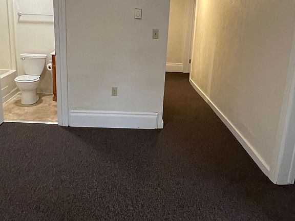 4th image of 422 Walnut St #1