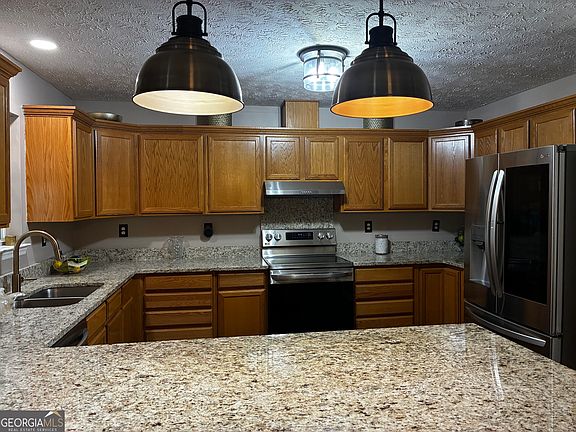 5th image of 651 Beulah Ln