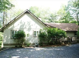 705 Charter Hills Rd, Beech Mountain, NC 28604