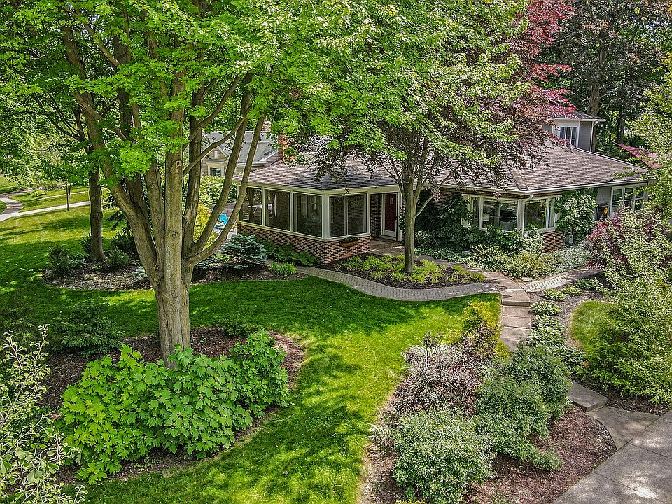 1st image of 721 Soule Blvd