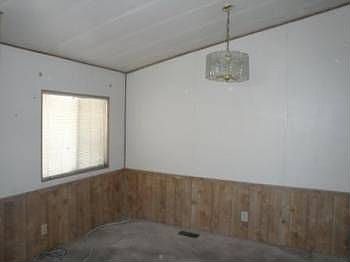 5th image of 913 S Grand Ave Space 16