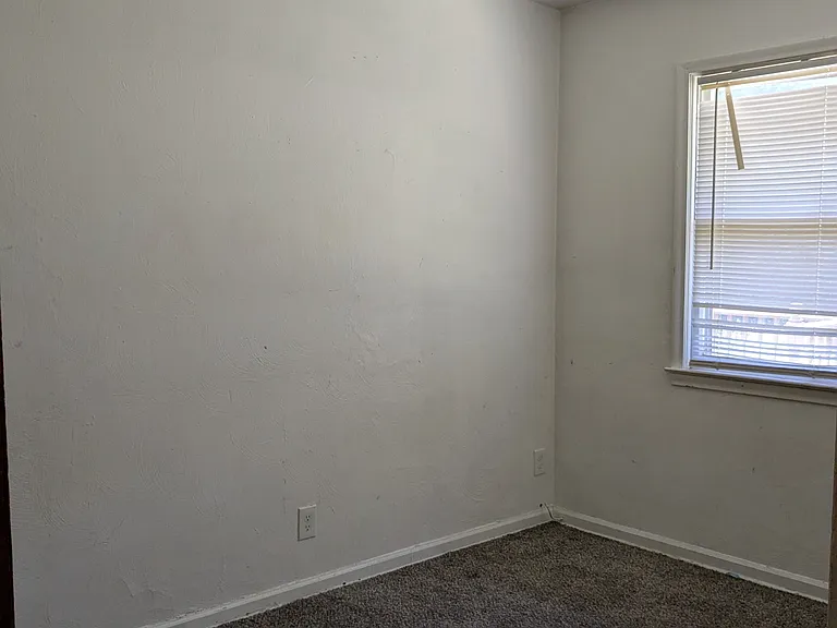 2914 Shawnee Ave — Photo 6
