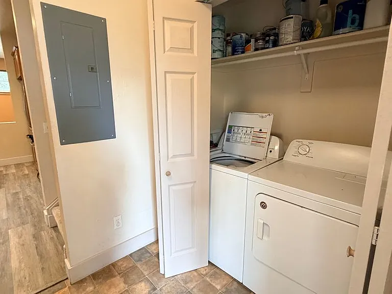 4249 Cover St — Photo 11